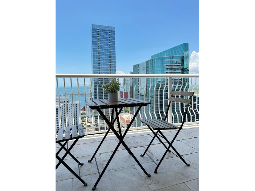 Excellent condo! 1 bedroom / 1 bath in the heart of brickell - Beach Condo for sale in Miami, Florida on Beachhouse.com