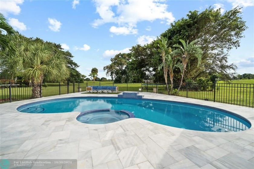 Welcome to Your Dream Retreat! This spacious 3-bedroom, 2-bath - Beach Home for sale in Tamarac, Florida on Beachhouse.com