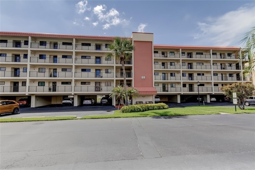 Charming Move In Ready 2 bedroom, 2 bath FULLY FURNISHED condo - Beach Condo for sale in Seminole, Florida on Beachhouse.com