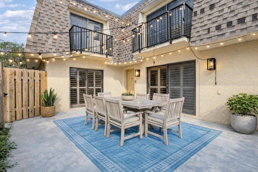 Beautifully updated 2-bedroom, 2.5-bath townhome in the - Beach Townhome/Townhouse for sale in Delray Beach, Florida on Beachhouse.com