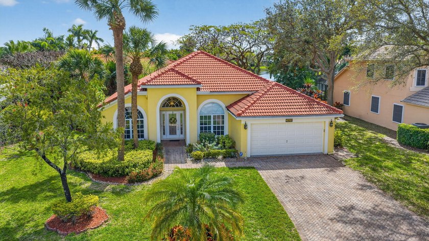 This lake-view home is in an all-ages, gated community on a - Beach Home for sale in Boynton Beach, Florida on Beachhouse.com