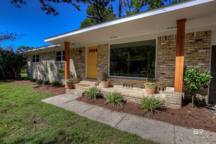 Completely renovated 3/2 brick ranch in a great neighborhood - Beach Home for sale in Fairhope, Alabama on Beachhouse.com