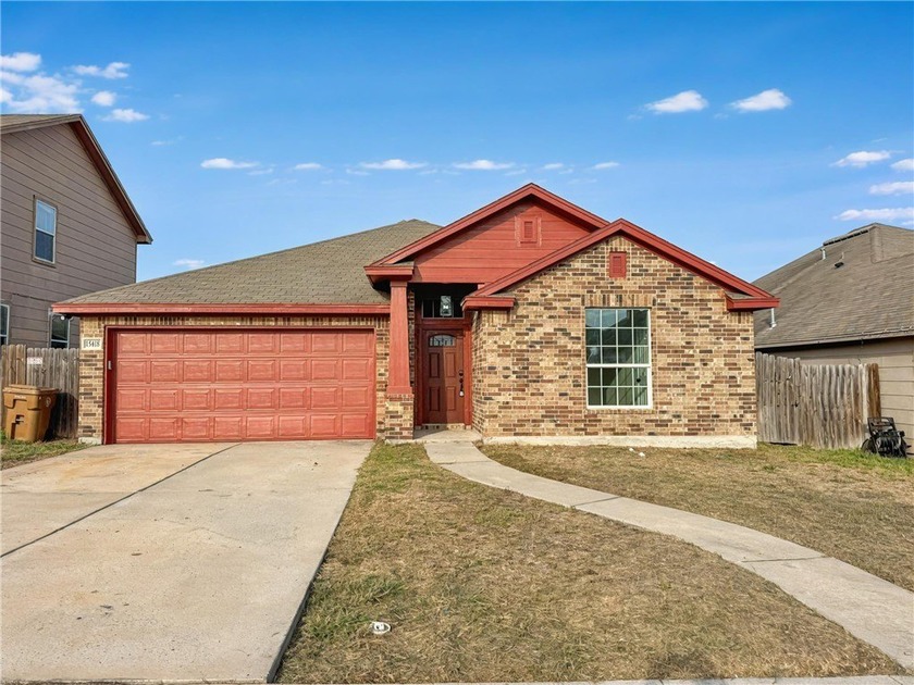 Welcome home to this beautifully updated, move-in ready brick - Beach Home for sale in Corpus Christi, Texas on Beachhouse.com