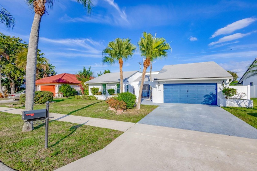 This beautifully upgraded home located in Silverlakes provides - Beach Home for sale in Boynton Beach, Florida on Beachhouse.com