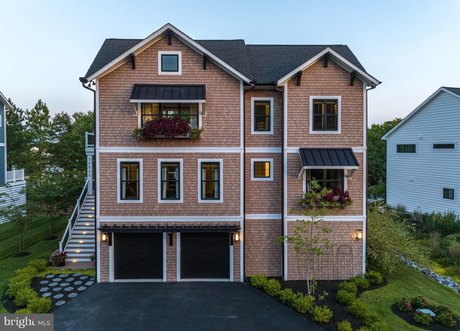 Welcome to this stunning Modern Beach House in a private gated - Beach Home for sale in Selbyville, Delaware on Beachhouse.com