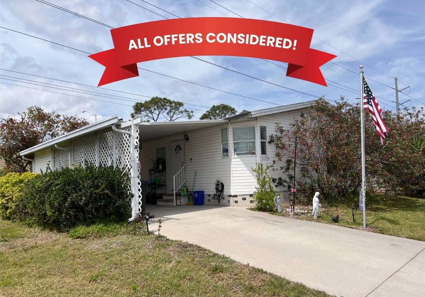 Tropical Paradise Awaits - Move-In Ready 2 Bed, 2 Bath Home in - Beach Home for sale in Sarasota, Florida on Beachhouse.com