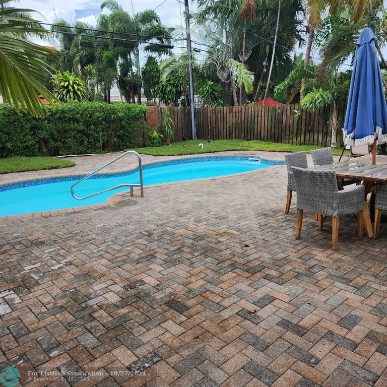 This property will pass all the inspections, great location less - Beach Home for sale in Lauderdale By The Sea, Florida on Beachhouse.com