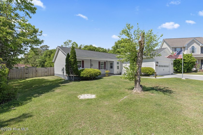 This beautiful 3-bedroom, 2-bathroom home in Justice Farms is - Beach Home for sale in Sneads Ferry, North Carolina on Beachhouse.com