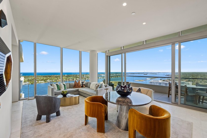 This 23rd-floor residence at La Clara offers sweeping ocean and - Beach Condo for sale in West Palm Beach, Florida on Beachhouse.com