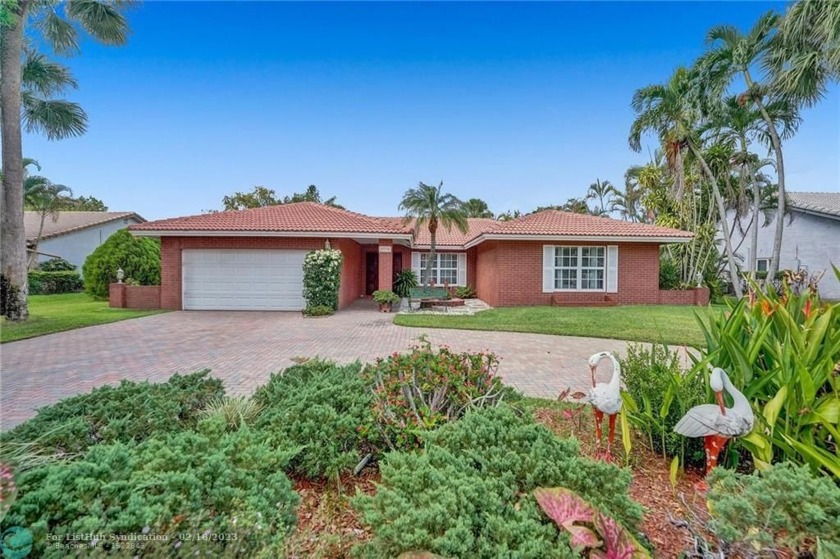 Beautifully updated 4-bedroom single story home with no HOA - Beach Home for sale in Coral Springs, Florida on Beachhouse.com