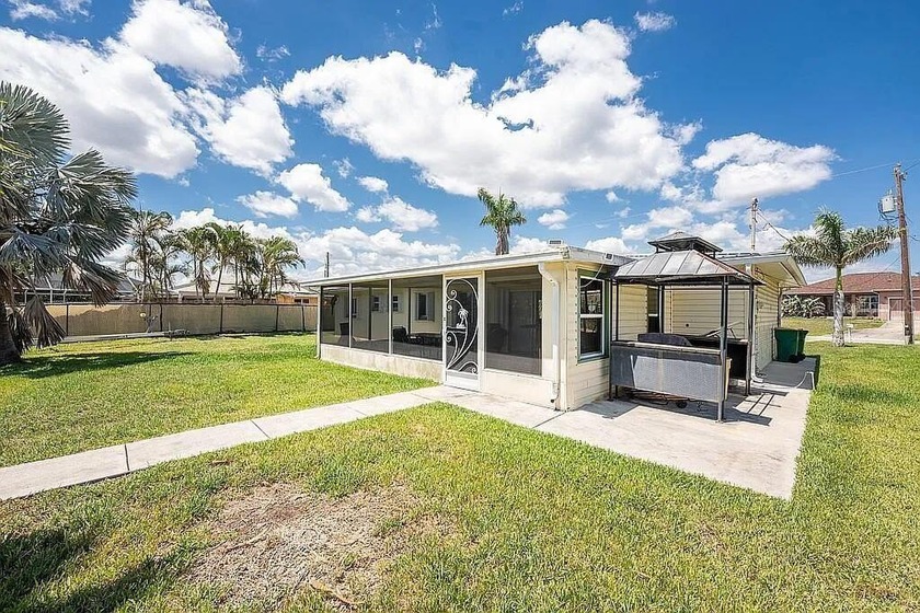 Waterfront living in a quiet, established community.
This - Beach Home for sale in Punta Gorda, Florida on Beachhouse.com