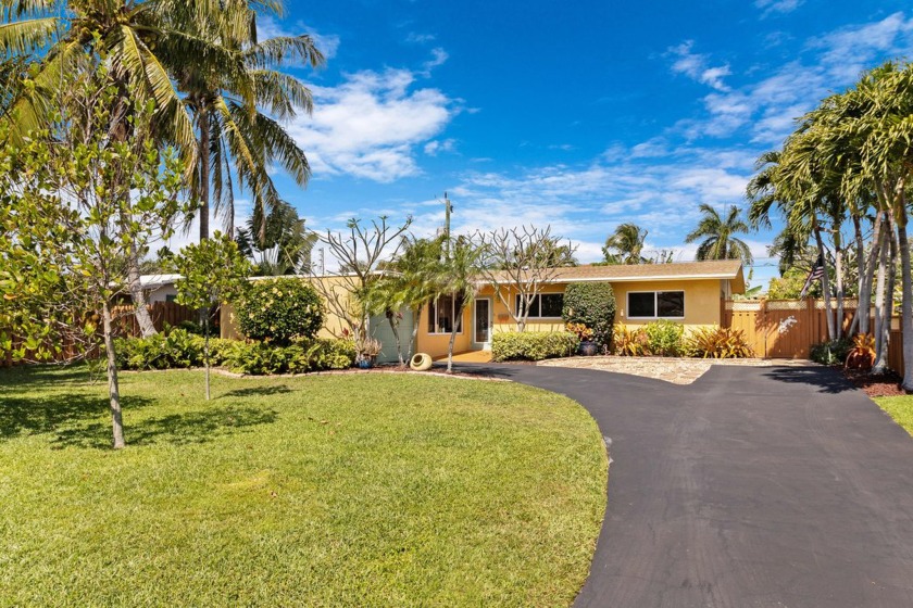 LOCATION. LOCATION: 1-1/2 MILES TO THE NEW POMPANO BEACH. Hurry - Beach Home for sale in Pompano Beach, Florida on Beachhouse.com