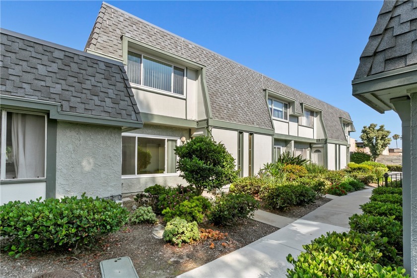 This lovely home is located in a prime peaceful interior - Beach Home for sale in Huntington Beach, California on Beachhouse.com