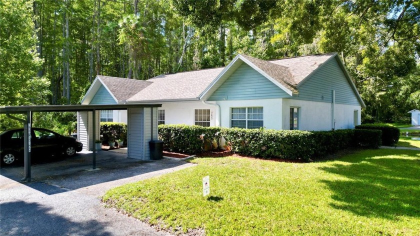 This beautiful 2-bedroom, 2-bathroom villa in the Spring Lake - Beach Home for sale in New Port Richey, Florida on Beachhouse.com