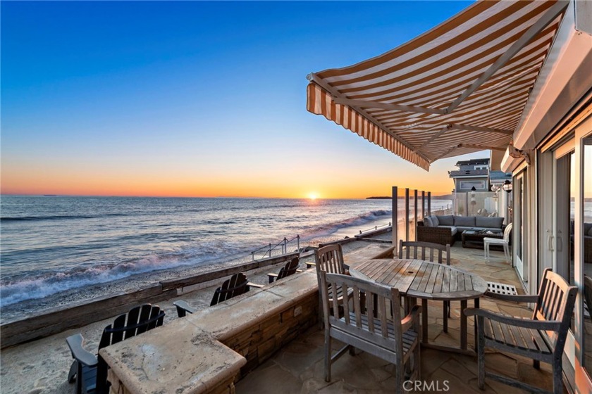Experience stylish and carefree beachfront living at this - Beach Home for sale in San Clemente, California on Beachhouse.com