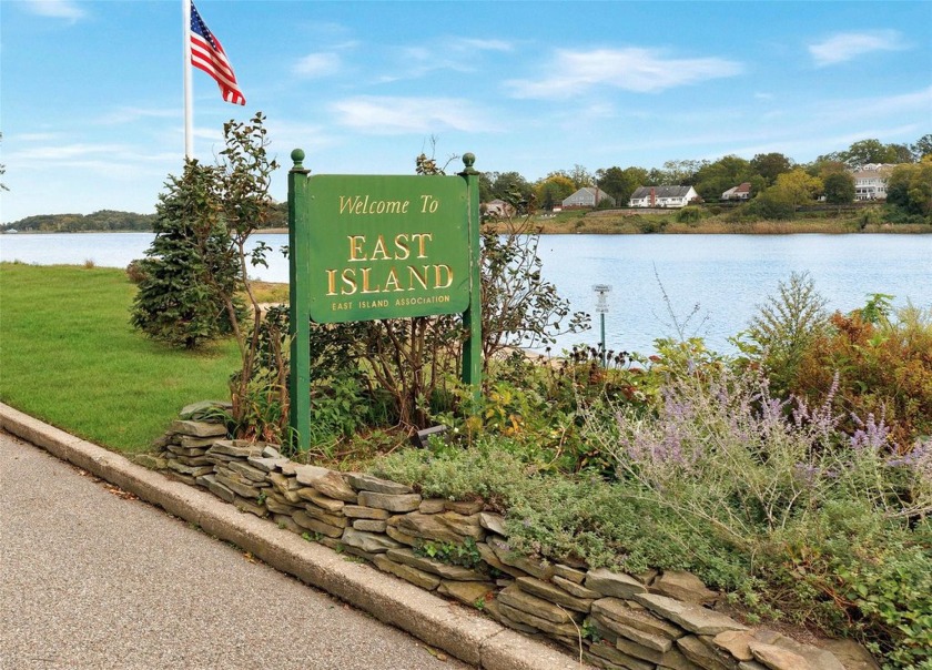 This 4-Bedroom, 2.5 bath Colonial has year-round water views of - Beach Home for sale in Glen Cove, New York on Beachhouse.com
