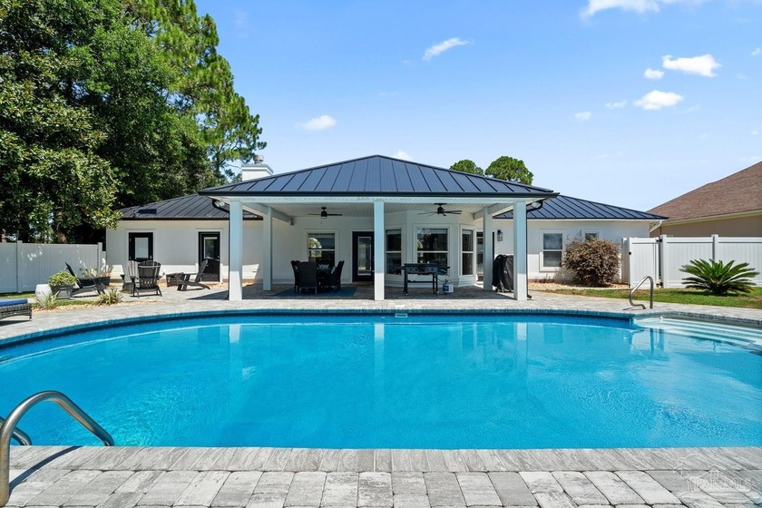 WATERFRONT | FULLY RENOVATED | FURNISHED | PRIVATE DOCK & POOL - Beach Home for sale in Gulf Breeze, Florida on Beachhouse.com