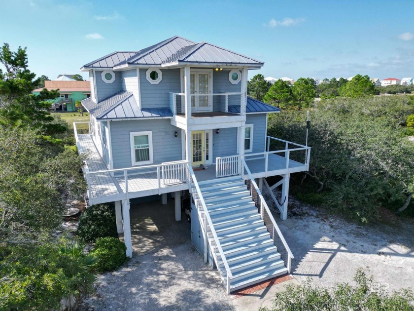 This is the one you've been waiting for! Check out this amazing - Beach Home for sale in Gulf Shores, Alabama on Beachhouse.com