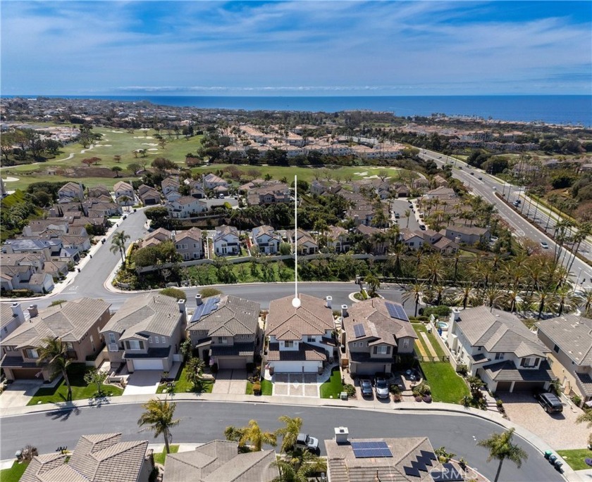Live the coastal luxury lifestyle in this stunning guard-gated - Beach Home for sale in Dana Point, California on Beachhouse.com