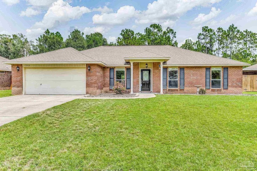 Welcome to your dream home! This beautifully maintained - Beach Home for sale in Pensacola, Florida on Beachhouse.com