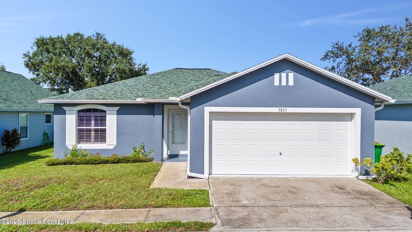Pack a bag and escape the cold! This beautifully updated - Beach Home for sale in Melbourne, Florida on Beachhouse.com