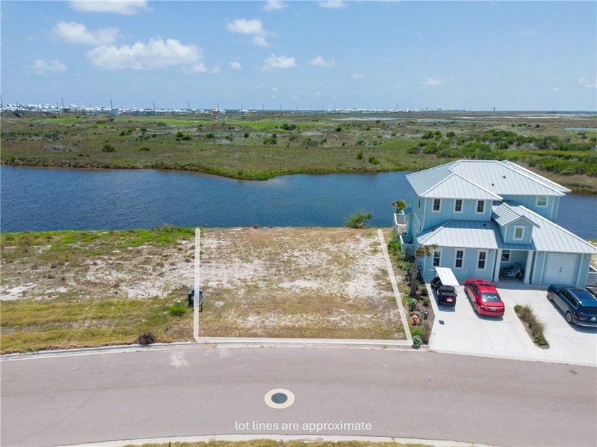 Beautiful Waterfront Lot in Laguna Isles. Scenic views of the - Beach Lot for sale in Port Aransas, Texas on Beachhouse.com