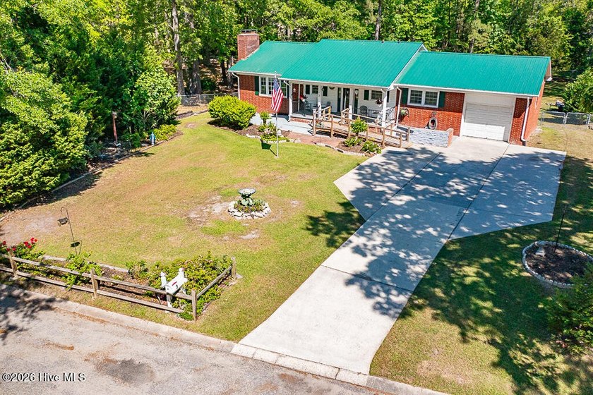 There's a lot to appreciate in this home! Primary home has been - Beach Home for sale in Havelock, North Carolina on Beachhouse.com