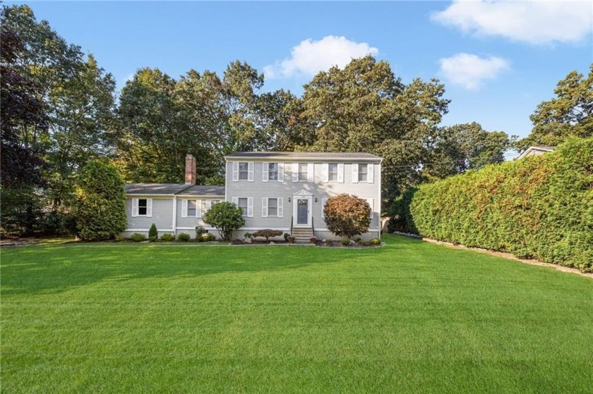 Meticulous  Modern American Colonial w 3 Bed / 2.5 Bath set atop - Beach Home for sale in Cranston, Rhode Island on Beachhouse.com