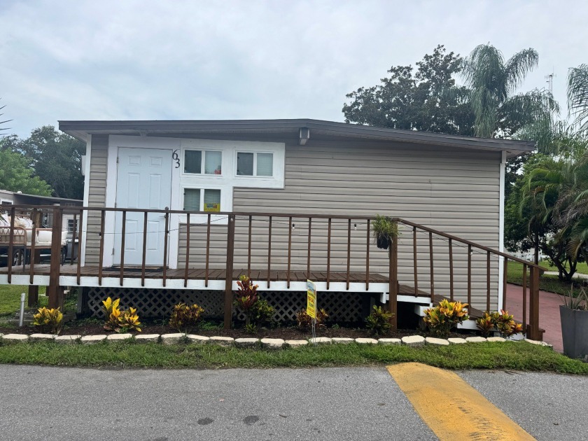 PRICE IMPROVEMENT! Seller Motivated! Incredible Location! All - Beach Home for sale in Palm Harbor, Florida on Beachhouse.com