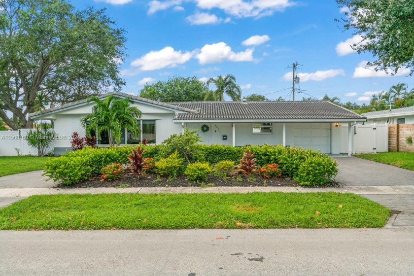 Welcome to your dream home nestled in the heart of Fort - Beach Home for sale in Fort Lauderdale, Florida on Beachhouse.com