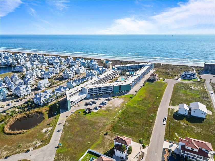 Welcome to La Mirage, perfectly situated in beautiful Port - Beach Condo for sale in Port Aransas, Texas on Beachhouse.com