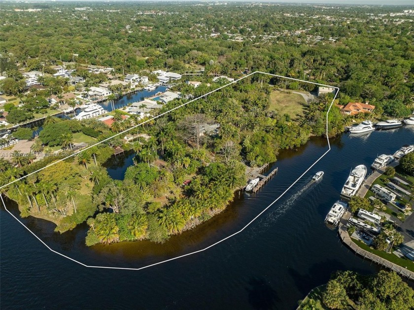 Prime waterfront oasis offering an expansive, breathtaking 7.2 - Beach Home for sale in Fort Lauderdale, Florida on Beachhouse.com