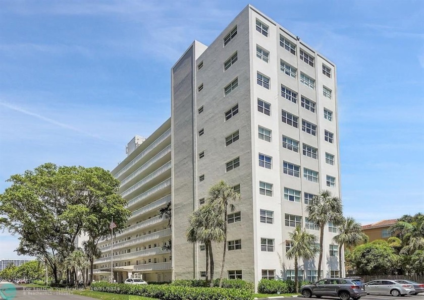 This stylish ocean & intracoastal view 1-bed, 1-bath condo in - Beach Condo for sale in Fort Lauderdale, Florida on Beachhouse.com