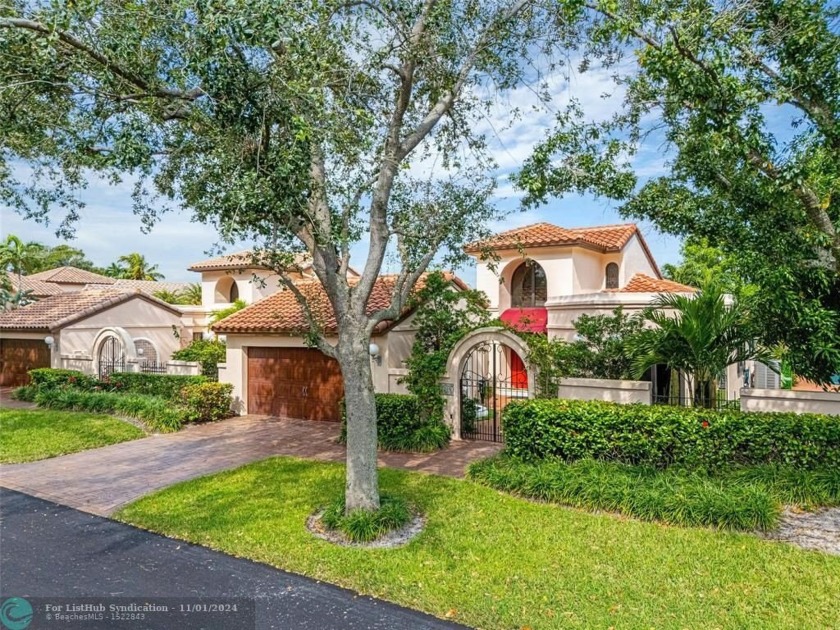 Experience luxury in this TOTALLY REMODELED 2BD + Loft,2BA Smart - Beach Home for sale in Deerfield Beach, Florida on Beachhouse.com