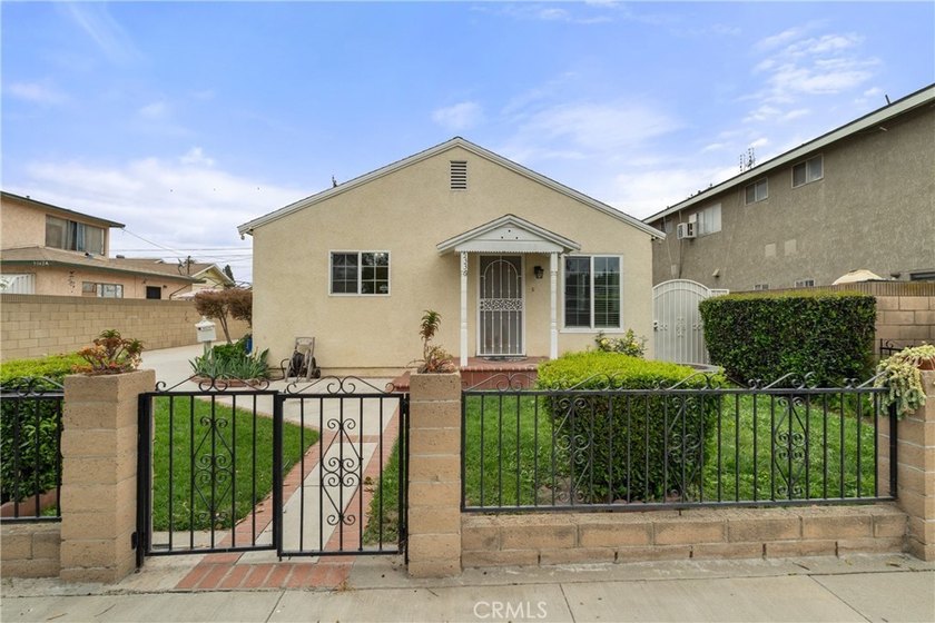 Stunning Remodeled Home with Studio Unit in Uptown Long Beach
 - Beach Home for sale in Long Beach, California on Beachhouse.com