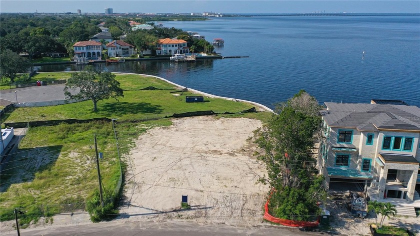 SPECTACULAR OPEN BAY LOT!!!! Over one half-acre in coveted - Beach Lot for sale in Tampa, Florida on Beachhouse.com