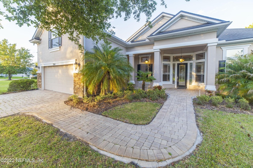 Beautiful 3580 sf home nestled on a .67 acre lakefront lot - Beach Home for sale in ST Augustine, Florida on Beachhouse.com