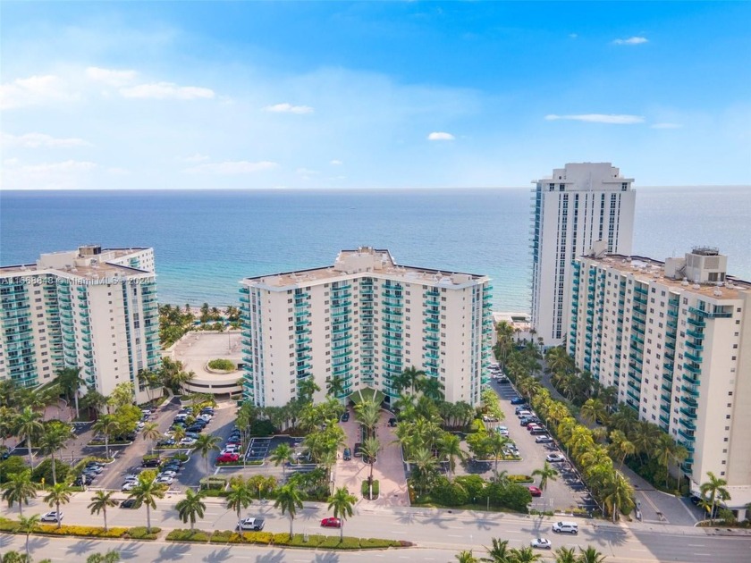 Beautiful furnished 2bedroom 2baths Condo located at the - Beach Condo for sale in Hollywood, Florida on Beachhouse.com