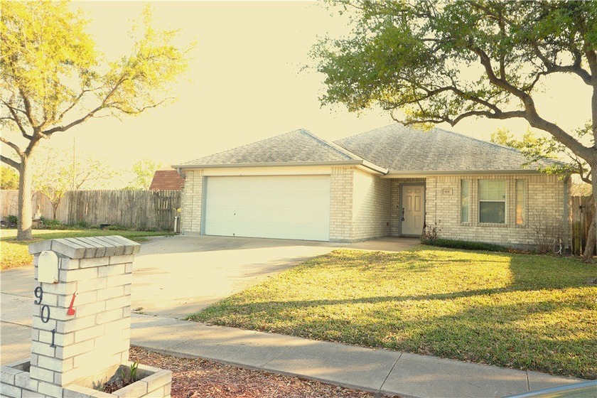 Your new home is close to schools, shopping & easy access to the - Beach Home for sale in Corpus Christi, Texas on Beachhouse.com