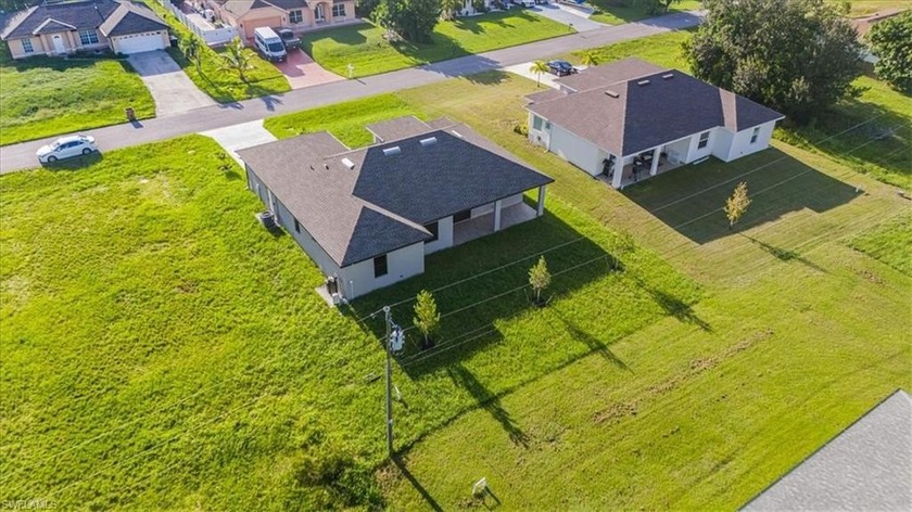 Experience the best of Florida living in this stunning new - Beach Home for sale in Cape Coral, Florida on Beachhouse.com