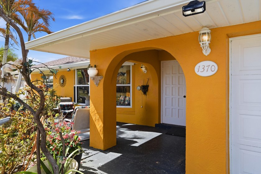 Opportunity awaits! Spacious 3BR/2BA home with 2-car garage and - Beach Home for sale in Port Saint Lucie, Florida on Beachhouse.com