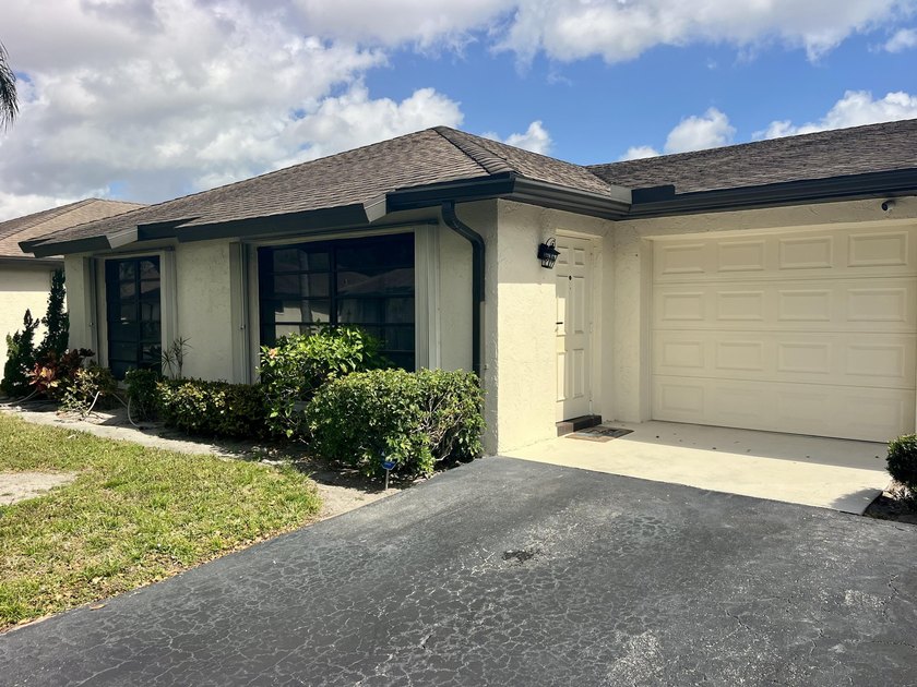 Greentree Villas is a 55+ community located in the heart of - Beach Home for sale in Boynton Beach, Florida on Beachhouse.com