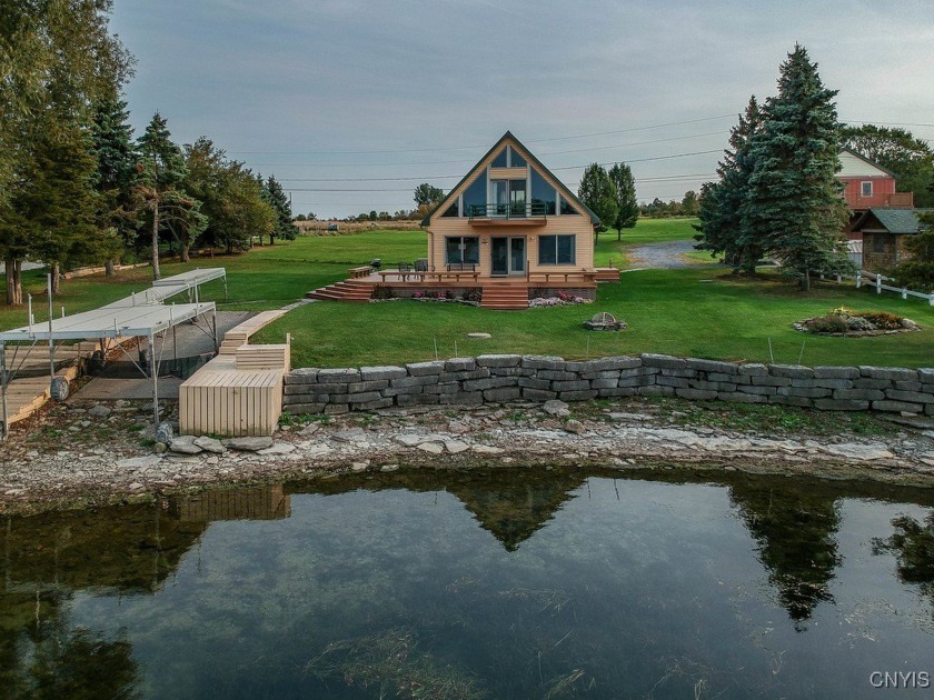 Magnificent boaters' paradise with over 3 acres of land, sweet 2 - Beach Home for sale in Lyme, New York on Beachhouse.com