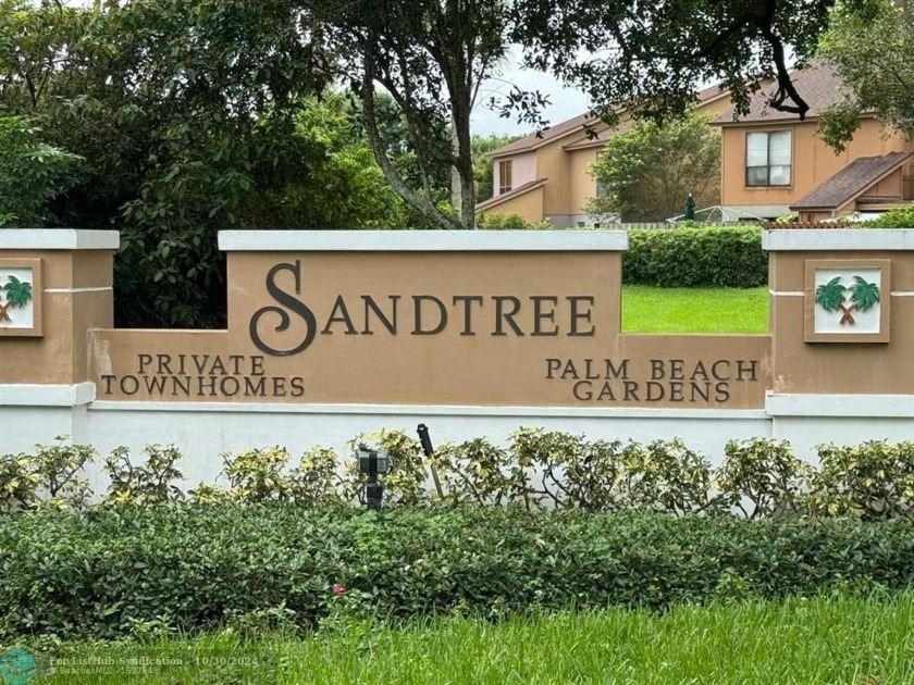 Beautiful 2-bedroom, 2.5-bathroom townhouse with double master - Beach Townhome/Townhouse for sale in Palm Beach Gardens, Florida on Beachhouse.com