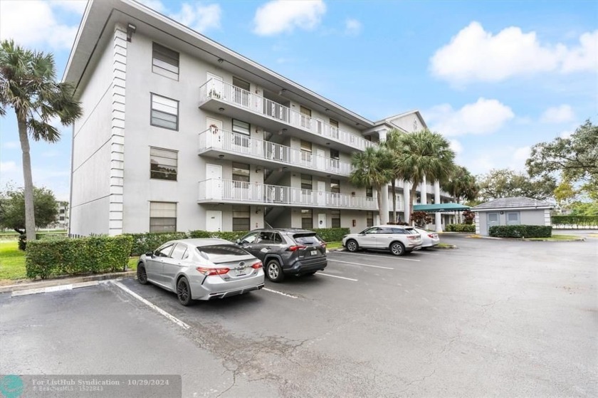 1520 Whitehall Dr 404 - Beach Condo for sale in Davie, Florida on Beachhouse.com