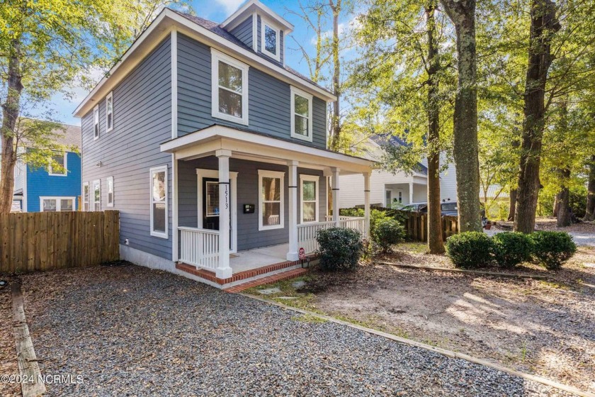 Beautiful 3 bedroom, 2.5 bath historic-style home near - Beach Home for sale in Wilmington, North Carolina on Beachhouse.com