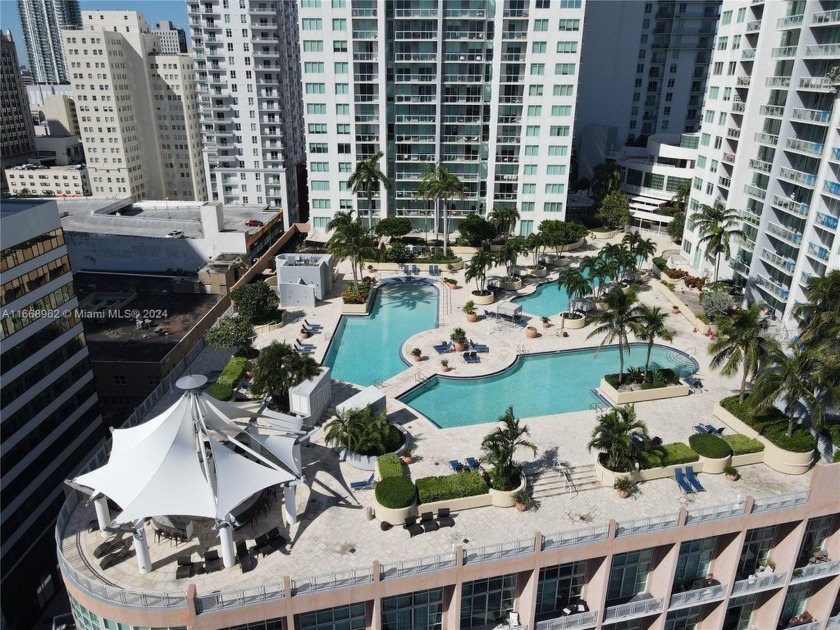 LOCATION!!!!     This 2-bedroom, 2-bathroom apartment is located - Beach Condo for sale in Miami, Florida on Beachhouse.com