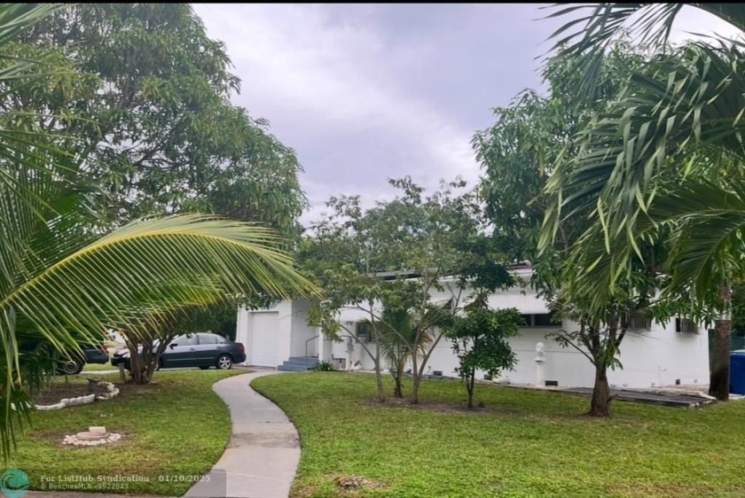 Very nice 3-bedroom, 2-bathroom home in Fort Lauderdale offers - Beach Home for sale in Fort Lauderdale, Florida on Beachhouse.com