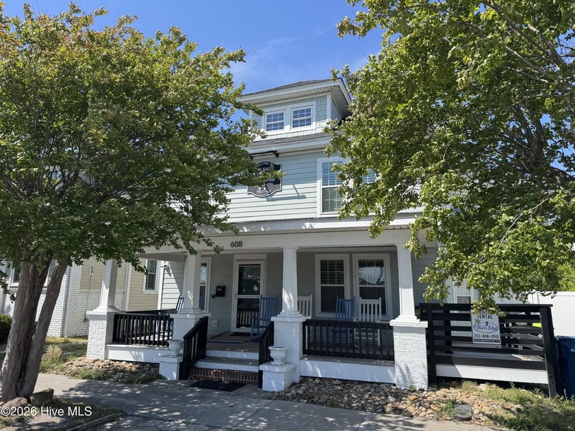 Premier 2,300+ Sq/Ft Commercial Space in the Morehead City - Beach Office for sale in Morehead City, North Carolina on Beachhouse.com