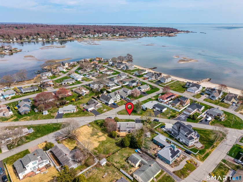 Welcome to your very own coastal retreat in Millstone Point - Beach Home for sale in Waterford, Connecticut on Beachhouse.com